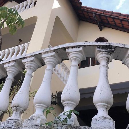 Хостел Casa Amarela Белу-Оризонті Екстер'єр фото