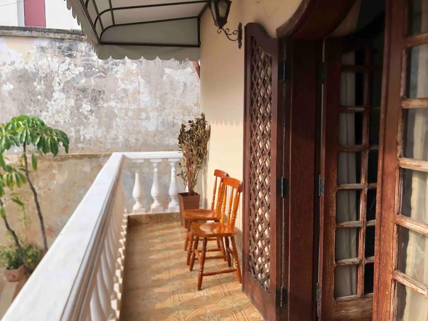 Хостел Casa Amarela Белу-Оризонті Екстер'єр фото